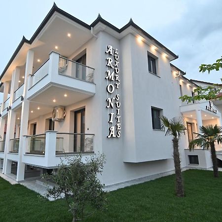 Armonia Luxury Suites เนอาวรัสนา ภายนอก รูปภาพ