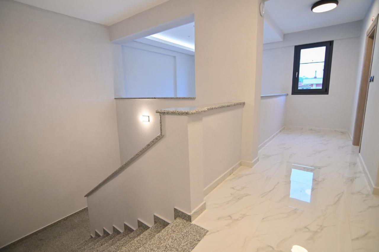Armonia Luxury Suites เนอาวรัสนา ภายนอก รูปภาพ