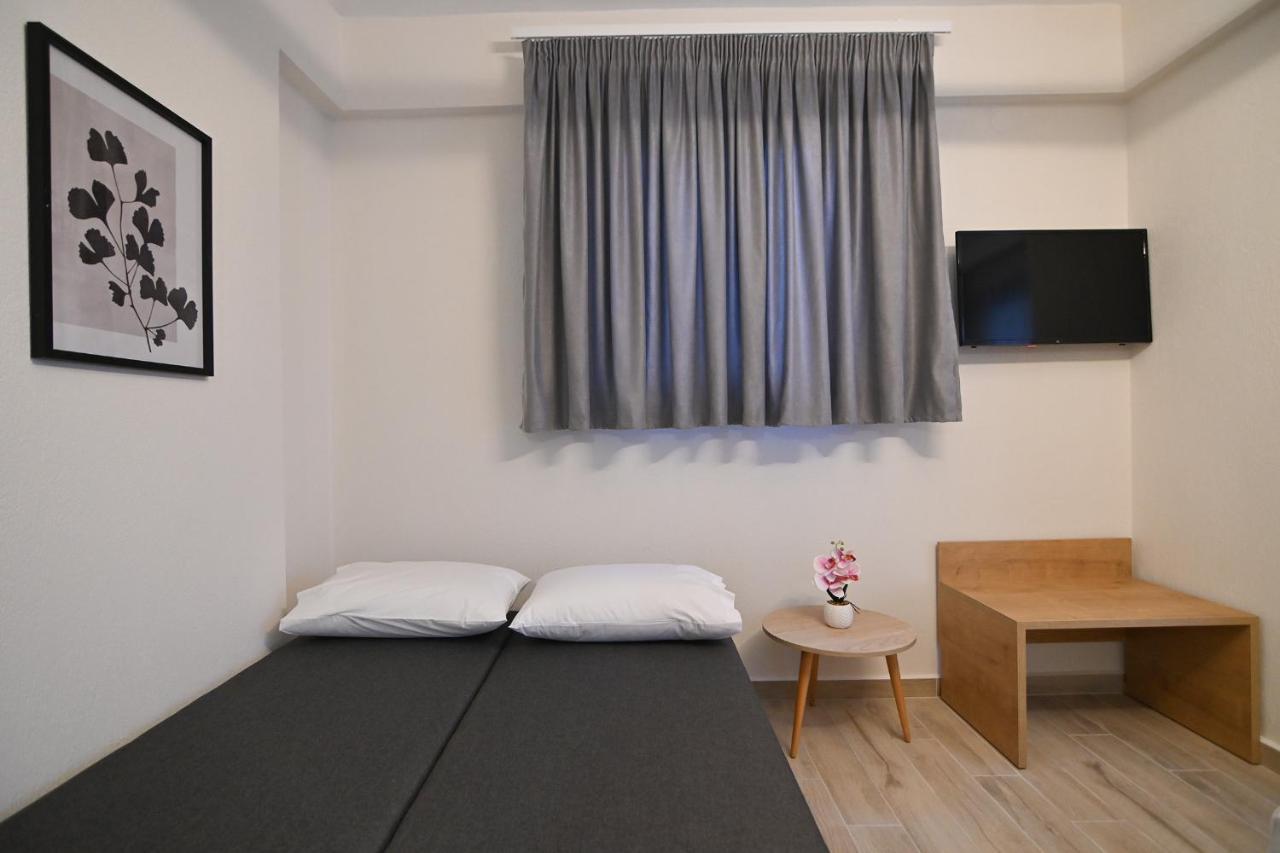 Armonia Luxury Suites เนอาวรัสนา ภายนอก รูปภาพ