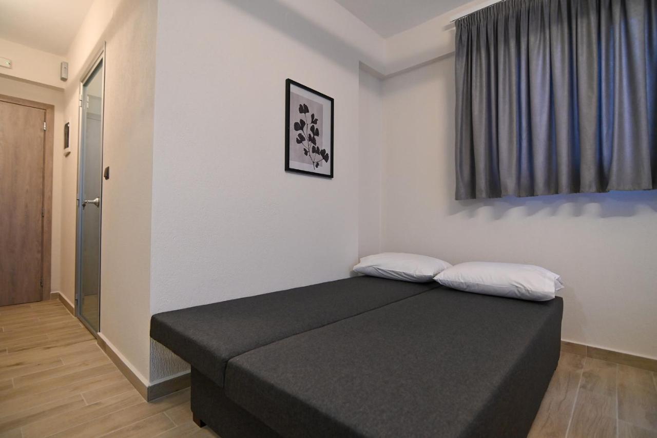 Armonia Luxury Suites เนอาวรัสนา ภายนอก รูปภาพ