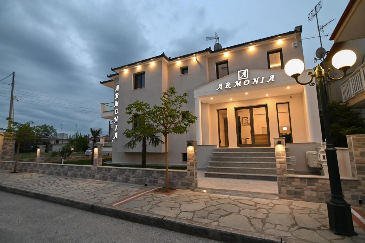 Armonia Luxury Suites เนอาวรัสนา ภายนอก รูปภาพ
